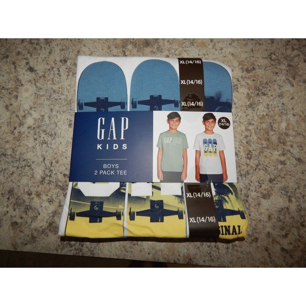 GAP Kids Boys XL 14/16 White Skateboard Tee & Green GAP 1969 Tee 2pc Bundle NWT